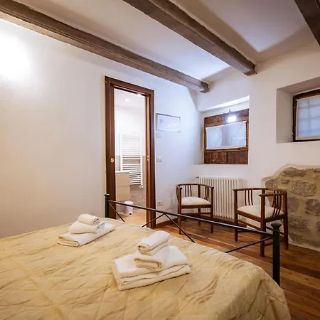 Vakantiehuis Ospitalita Diffusa - La Casa Del Fratone